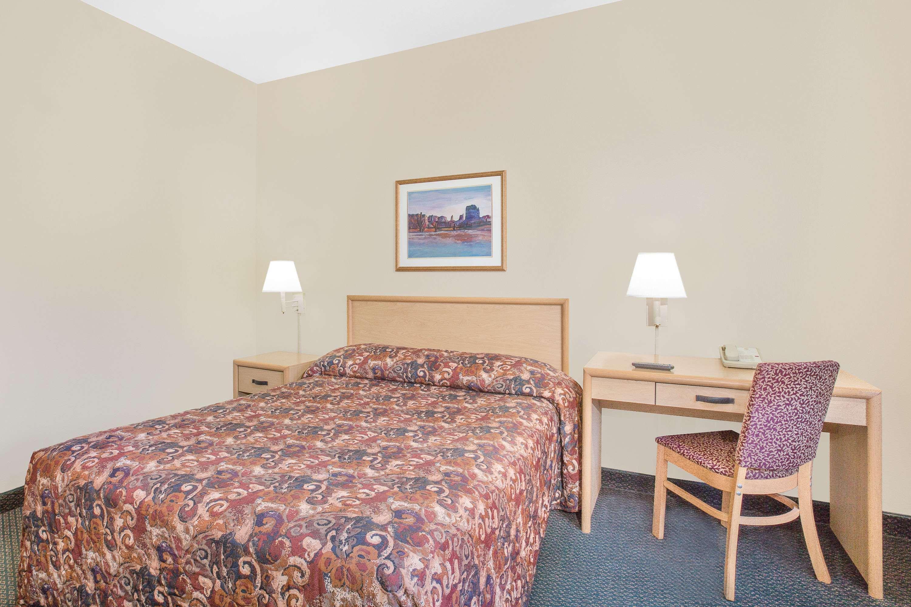Super 8 By Wyndham Quartzsite Az Hotel Bagian luar foto