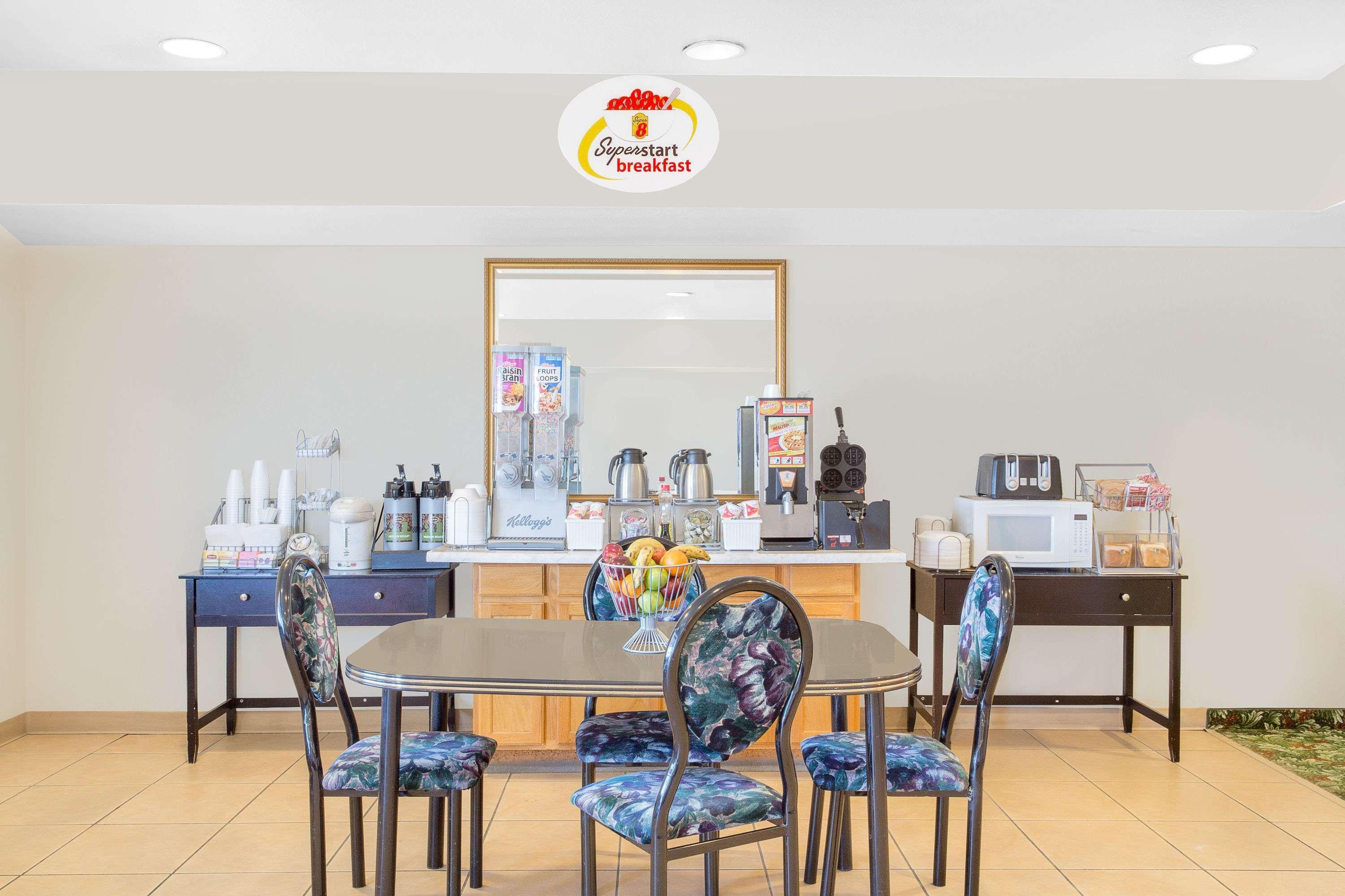 Super 8 By Wyndham Quartzsite Az Hotel Bagian luar foto