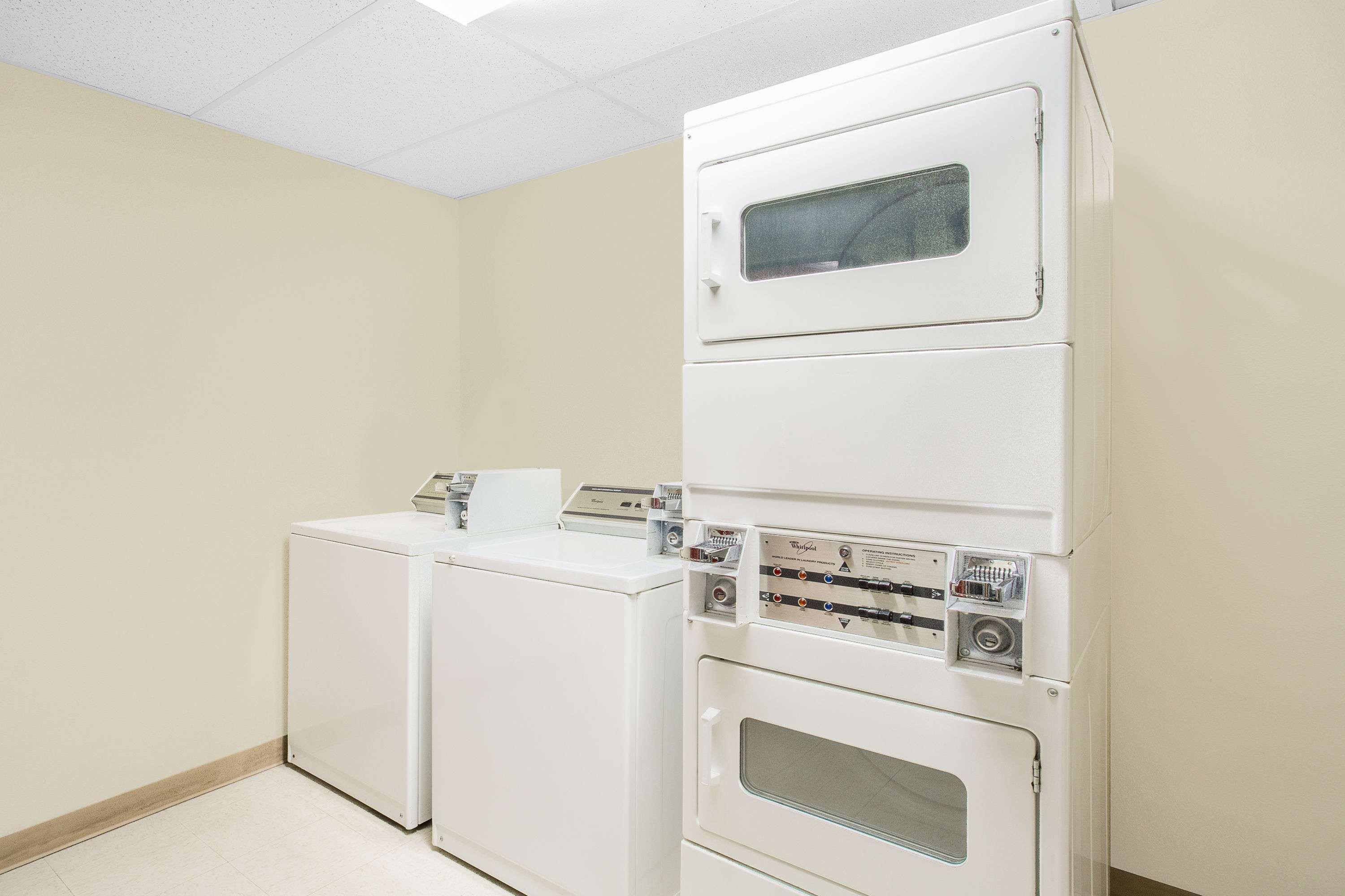 Super 8 By Wyndham Quartzsite Az Hotel Bagian luar foto