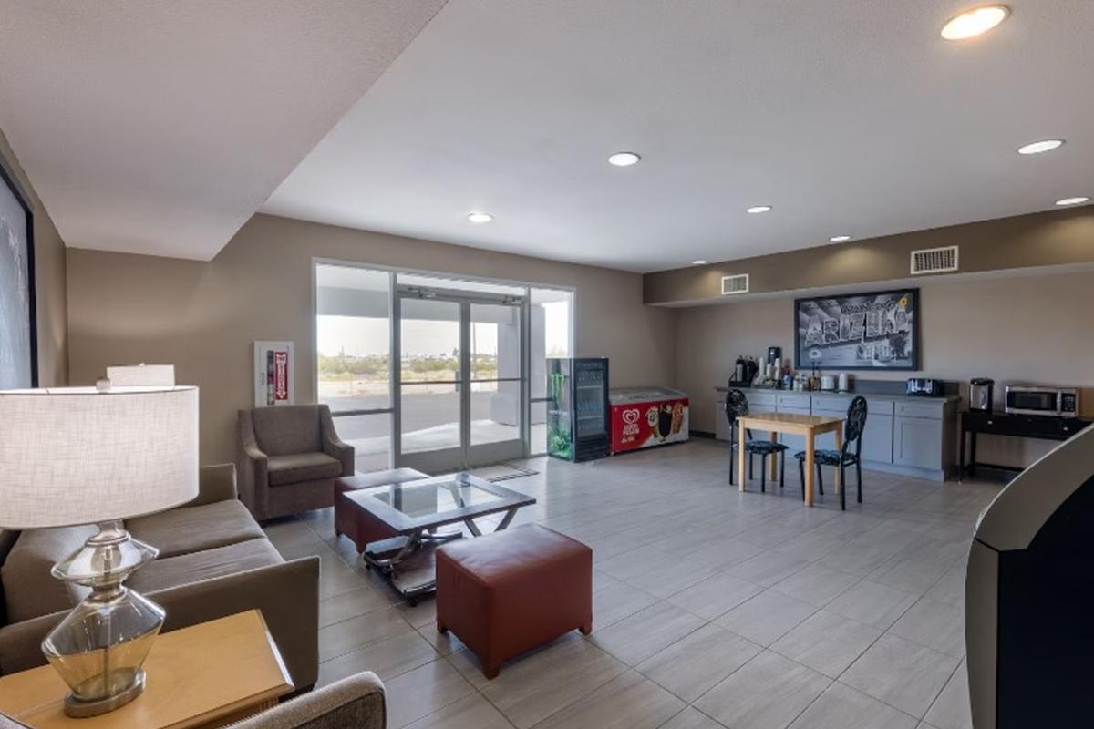Super 8 By Wyndham Quartzsite Az Hotel Bagian luar foto
