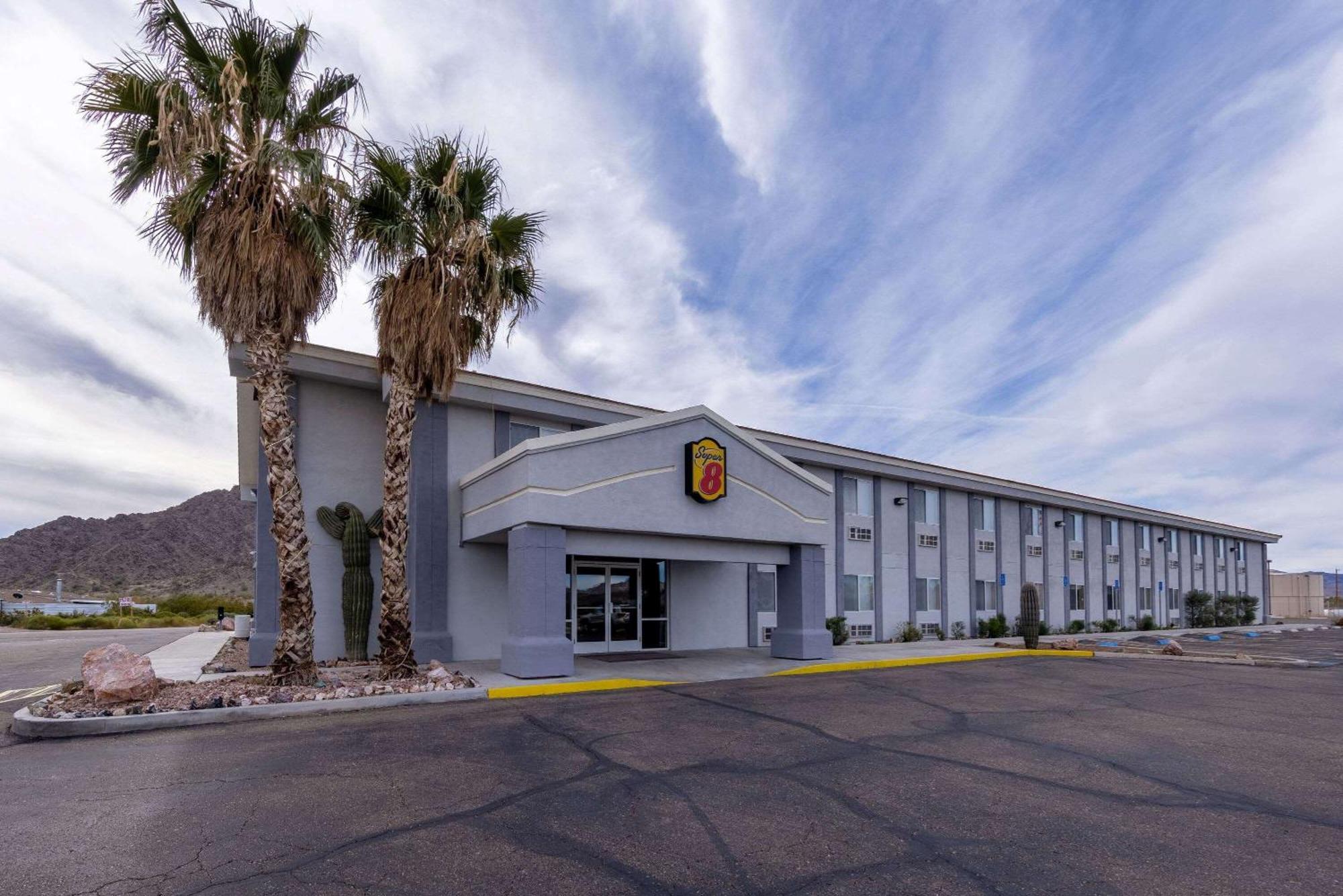 Super 8 By Wyndham Quartzsite Az Hotel Bagian luar foto
