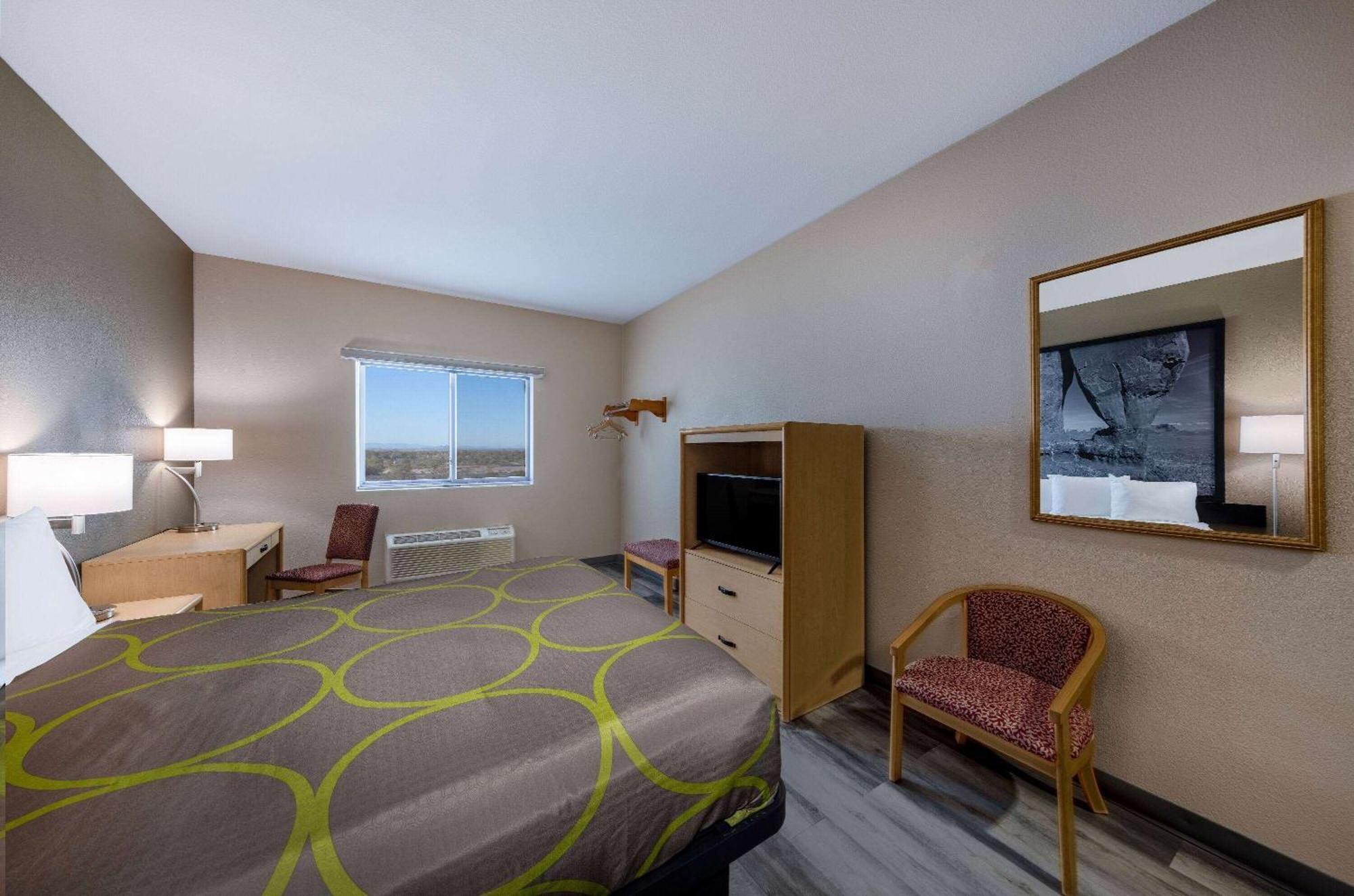 Super 8 By Wyndham Quartzsite Az Hotel Bagian luar foto